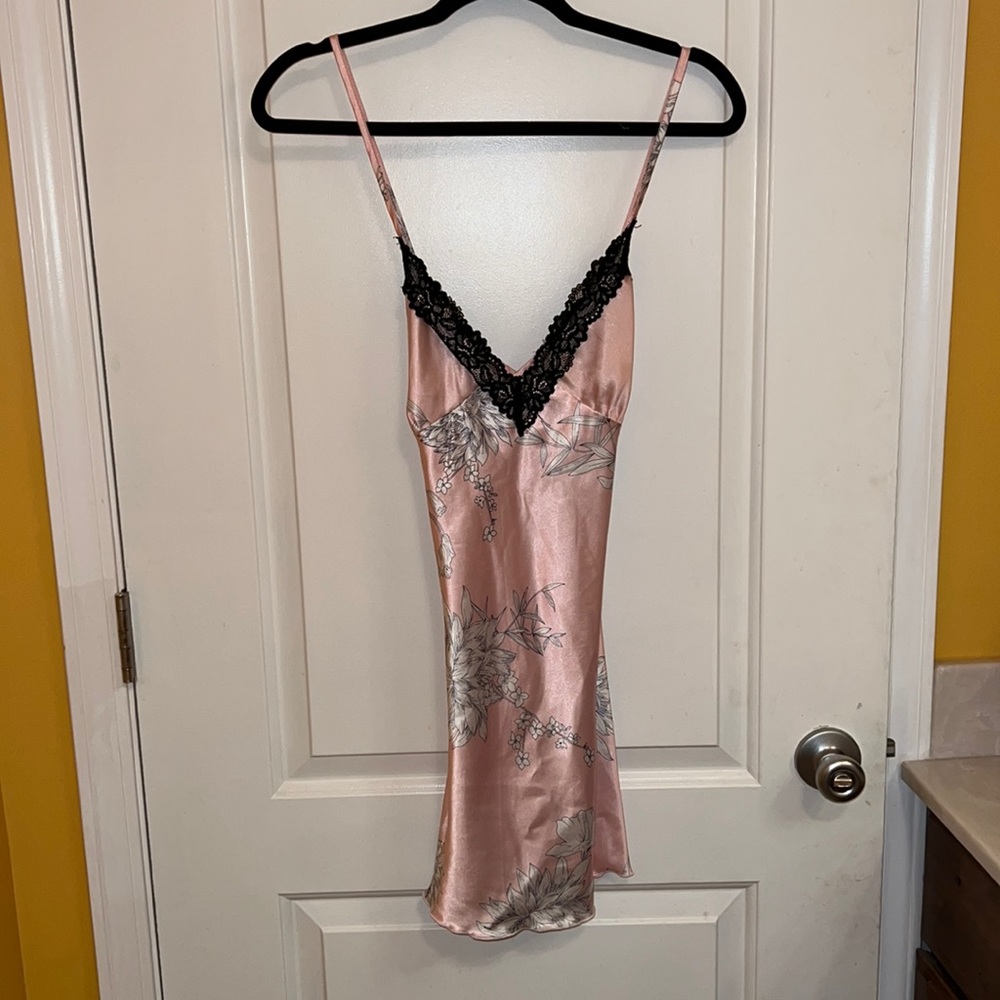 3/$20 Shein night gown
